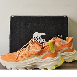 SOREL Women's Kinetic Breakthru Day Lace Sneakers Size 7 Orange Yellow
